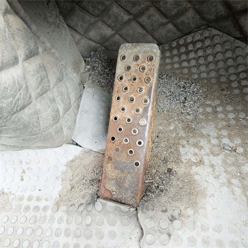 Riteņu iekrāvējs Fiat-Hitachi W80 H: foto 17 Riteņu iekrāvējs Fiat-Hitachi W80 H: foto 17