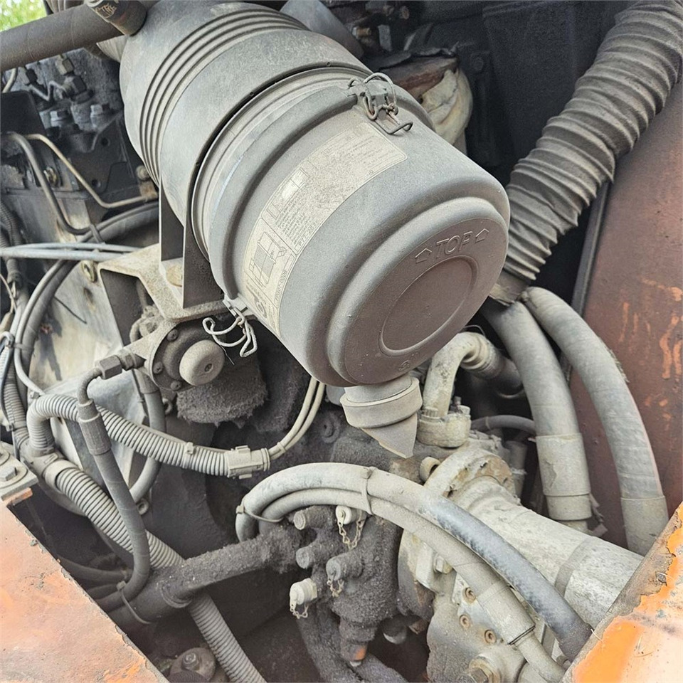 Riteņu iekrāvējs Fiat-Hitachi W80 H: foto 48 Riteņu iekrāvējs Fiat-Hitachi W80 H: foto 48