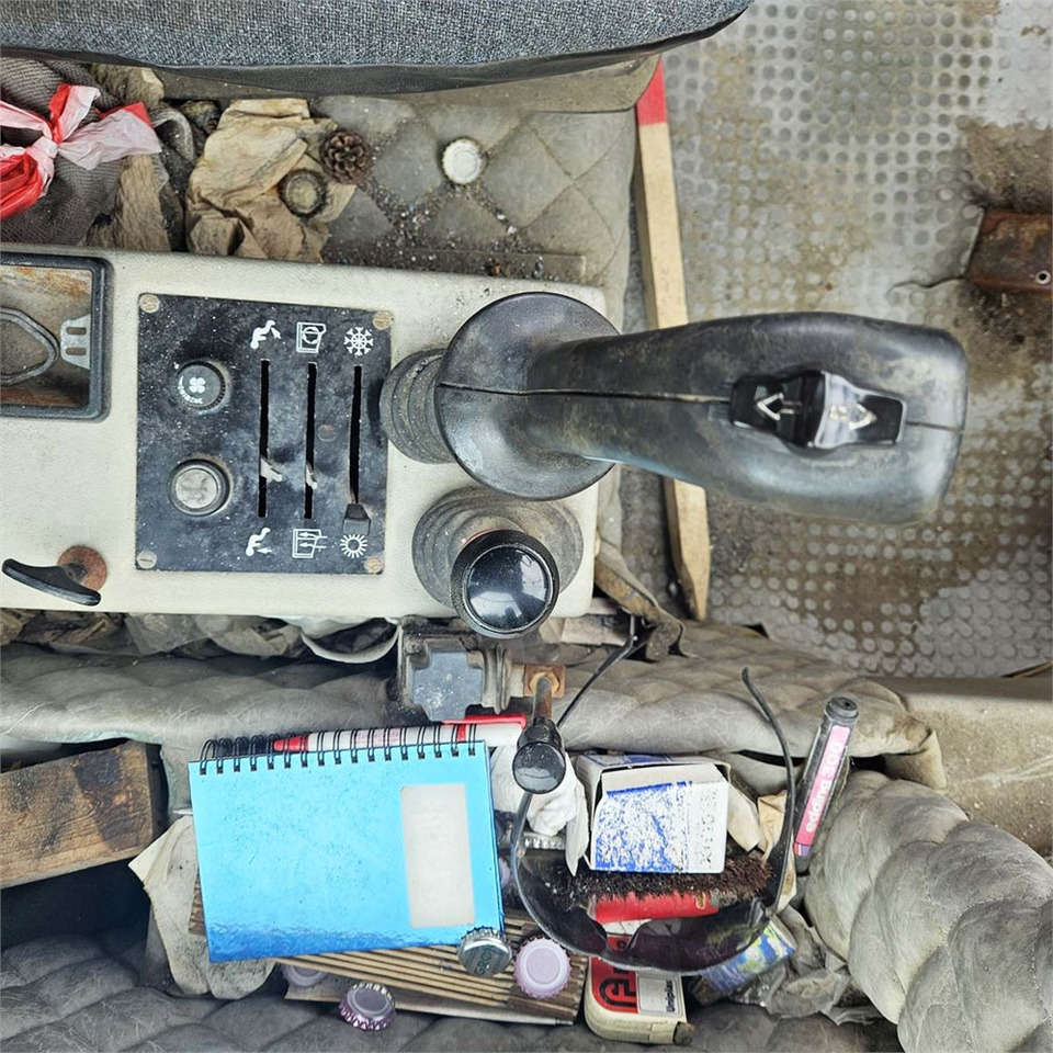 Riteņu iekrāvējs Fiat-Hitachi W80 H: foto 15 Riteņu iekrāvējs Fiat-Hitachi W80 H: foto 15