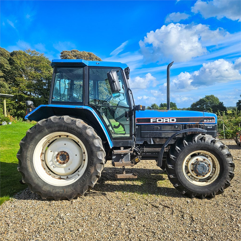 Ford 8340 Powerstar SLE - Traktors: foto 2 Ford 8340 Powerstar SLE - Traktors: foto 2