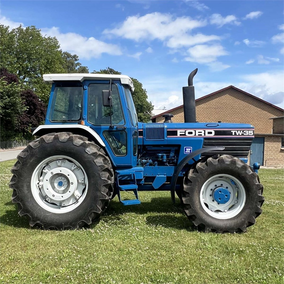 Ford TW 35 - Traktors: foto 3 Ford TW 35 - Traktors: foto 3