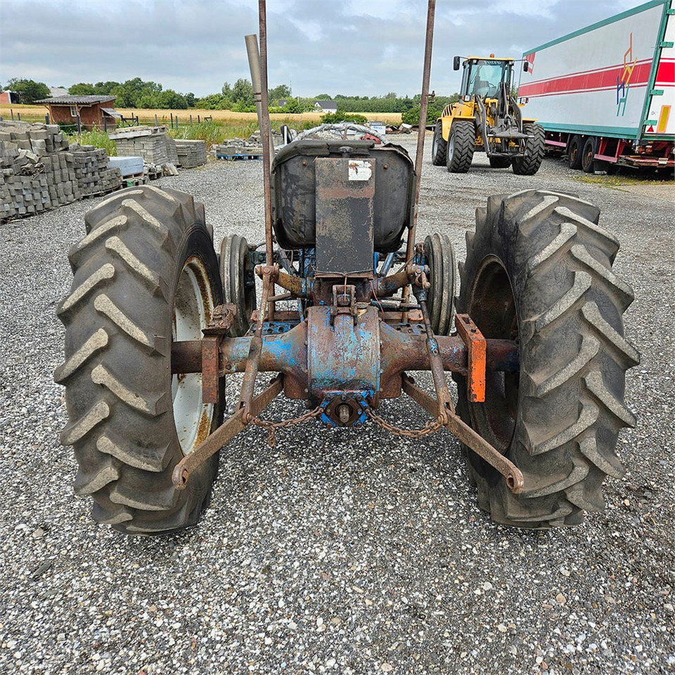 Fordson Dexta - Traktors: foto 5 Fordson Dexta - Traktors: foto 5