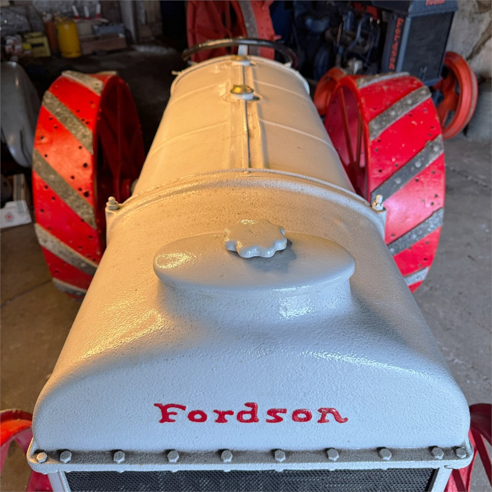 Fordson F - Traktors: foto 4 Fordson F - Traktors: foto 4