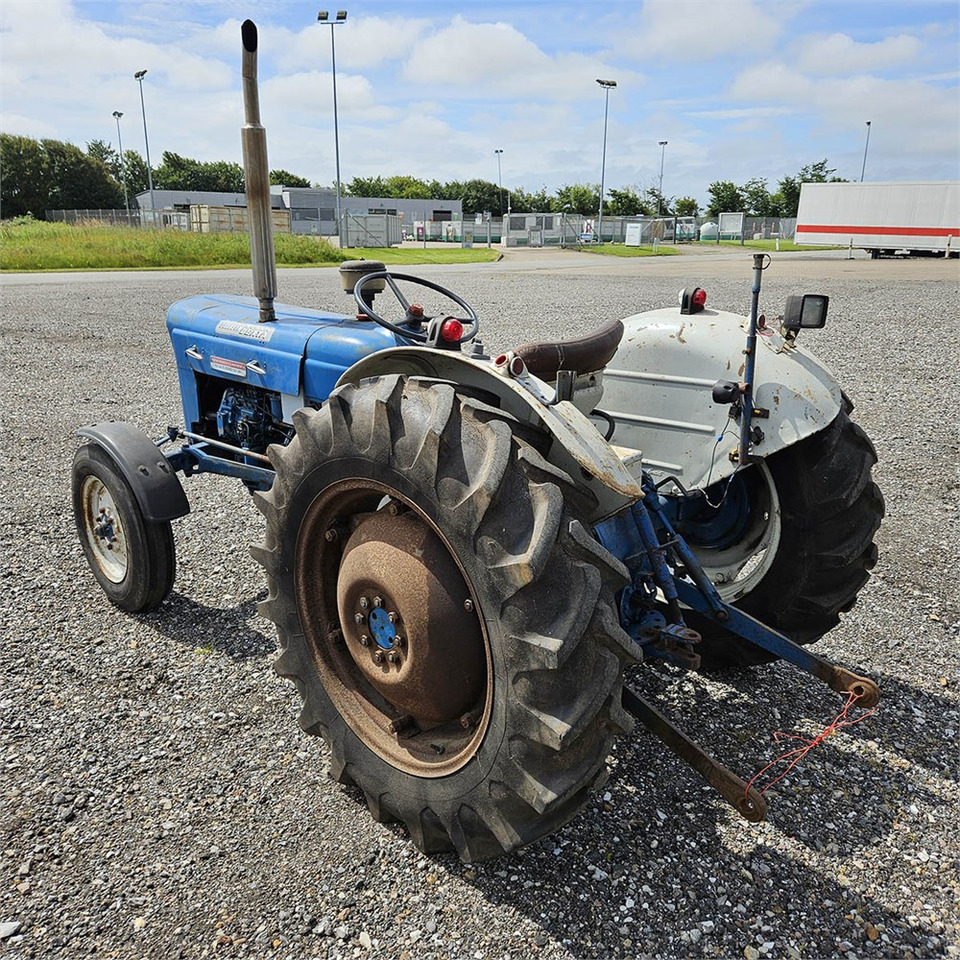 Fordson Super Dexta - Traktors: foto 5 Fordson Super Dexta - Traktors: foto 5