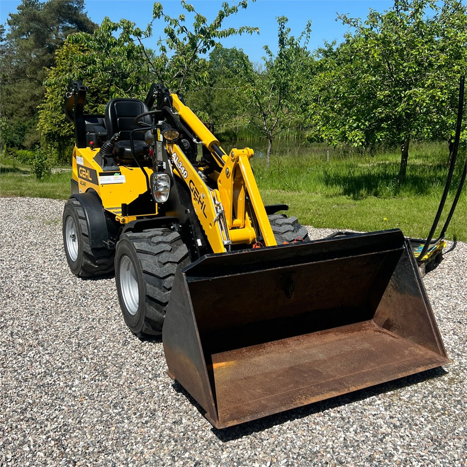 Gehl AL 340 - Riteņu iekrāvējs: foto 3 Gehl AL 340 - Riteņu iekrāvējs: foto 3