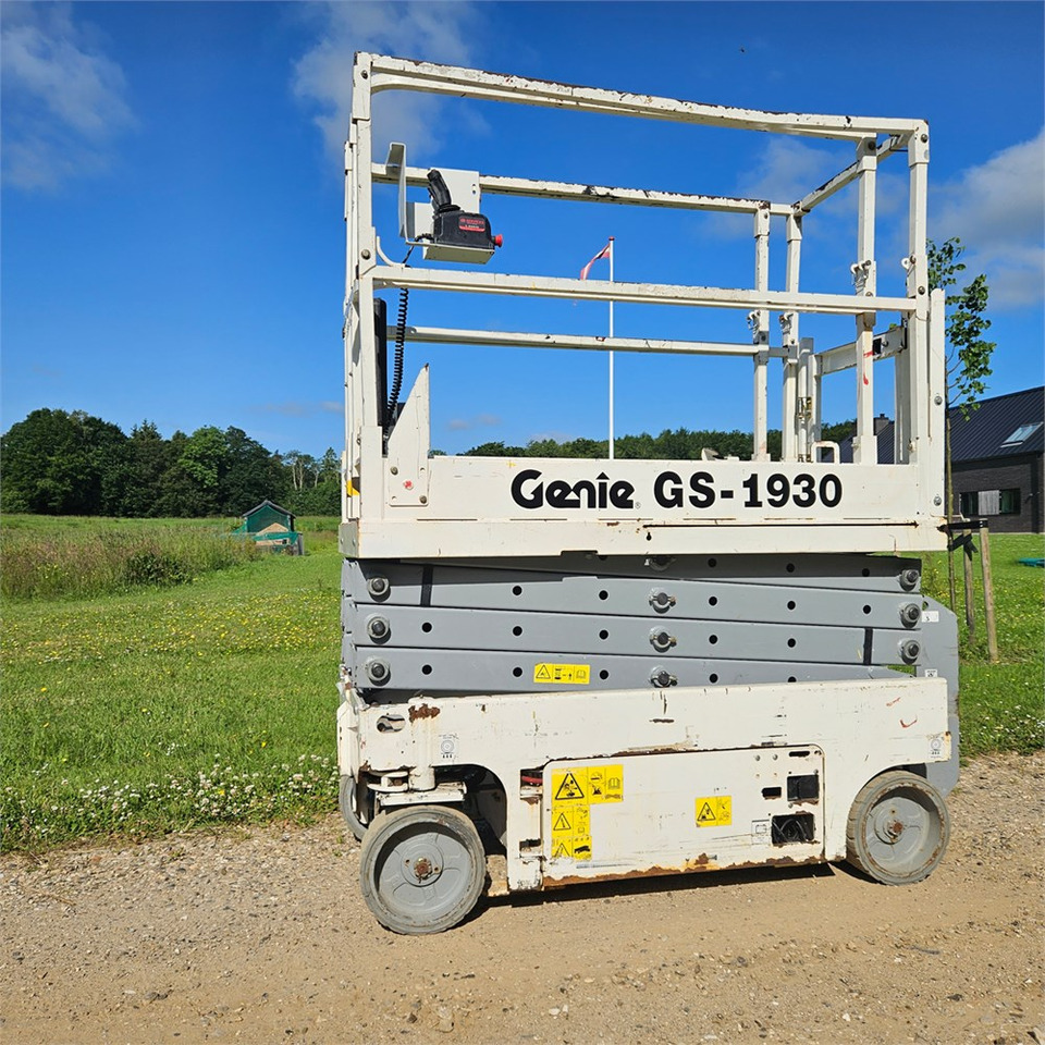 Genie GS 1930 - Šķērveida pacēlājs: foto 3 Genie GS 1930 - Šķērveida pacēlājs: foto 3