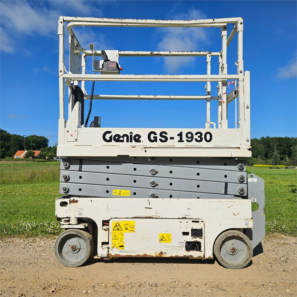 Genie GS 1930 - Šķērveida pacēlājs: foto 2 Genie GS 1930 - Šķērveida pacēlājs: foto 2