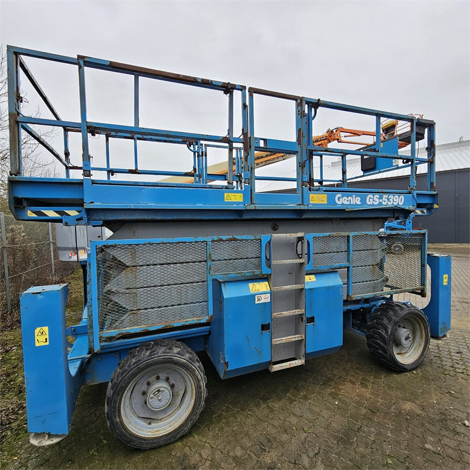 Genie GS-5390 - Šķērveida pacēlājs: foto 2 Genie GS-5390 - Šķērveida pacēlājs: foto 2