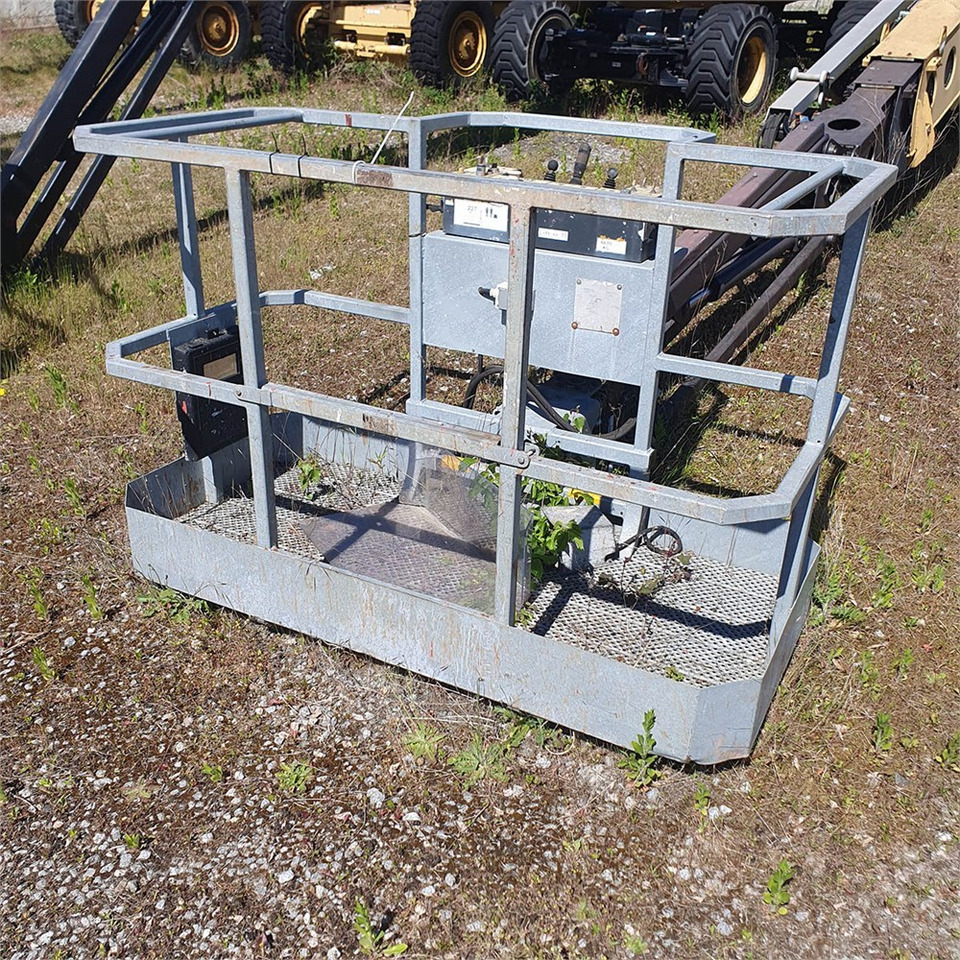 Grove MZ72 DXT - Teleskopiskais pacēlājs: foto 2 Grove MZ72 DXT - Teleskopiskais pacēlājs: foto 2