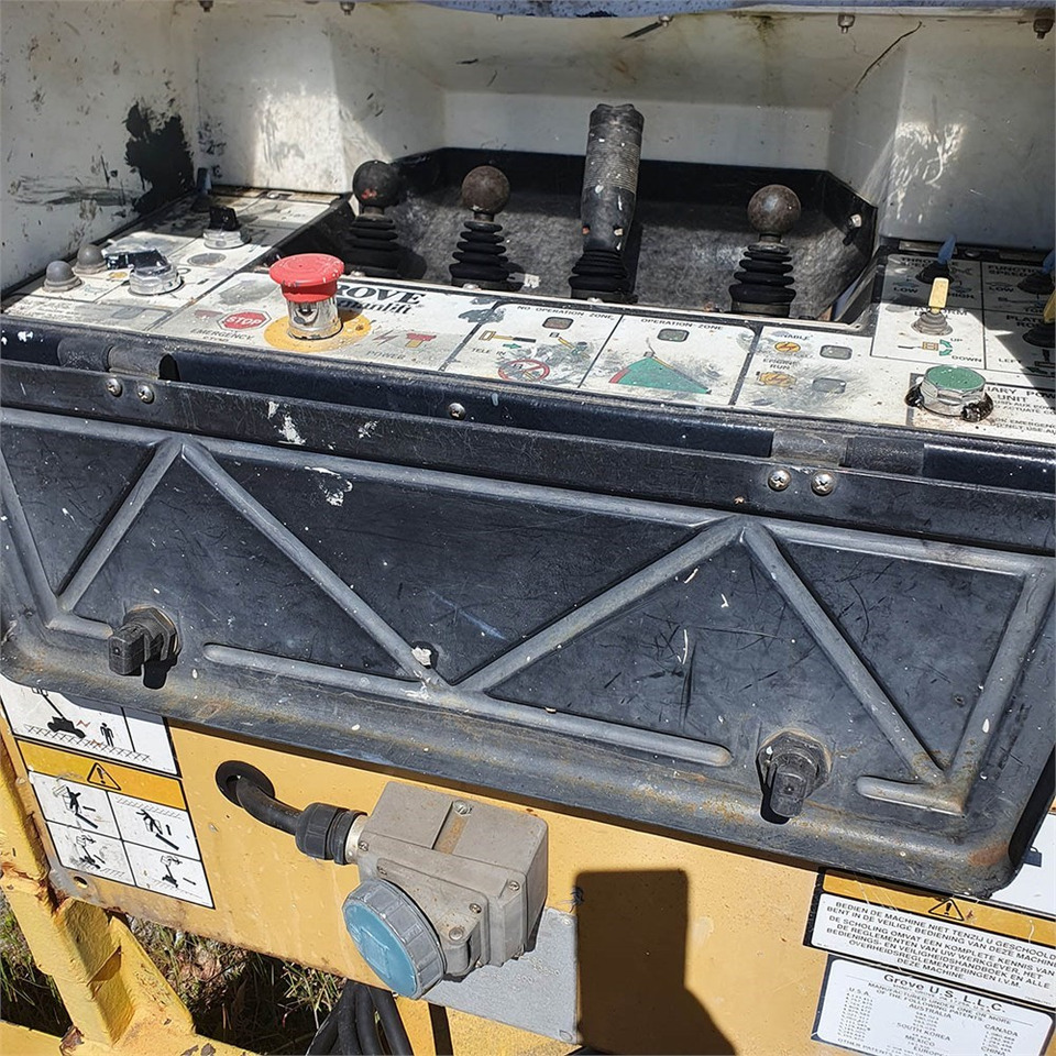 Grove MZ72 DXT - Teleskopiskais pacēlājs: foto 4 Grove MZ72 DXT - Teleskopiskais pacēlājs: foto 4