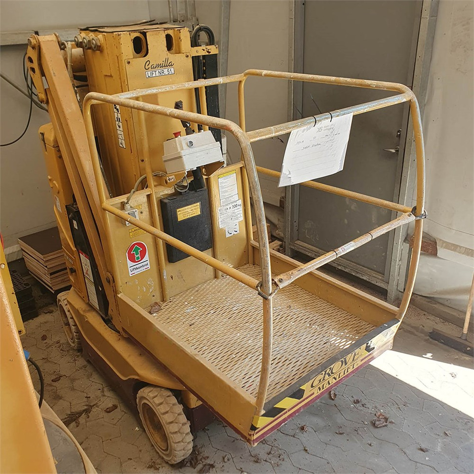 Grove Toucan 800 - Torņa pacēlājs: foto 2 Grove Toucan 800 - Torņa pacēlājs: foto 2