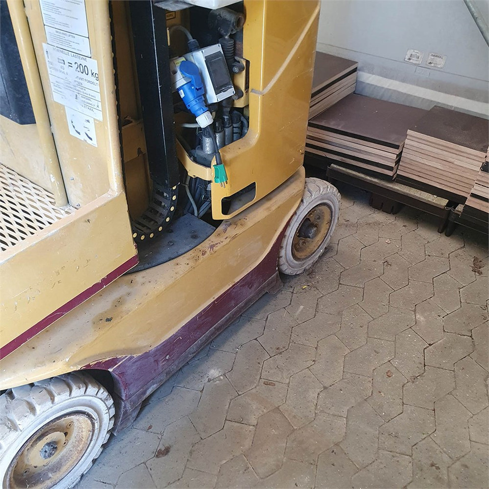 Grove Toucan 800 - Torņa pacēlājs: foto 5 Grove Toucan 800 - Torņa pacēlājs: foto 5