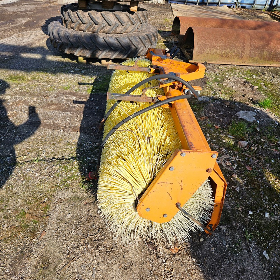 HWH HF 1A 1500 - Birste: foto 1 HWH HF 1A 1500 - Birste: foto 1