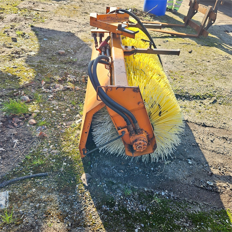 HWH HF 1A 1500 - Birste: foto 3 HWH HF 1A 1500 - Birste: foto 3