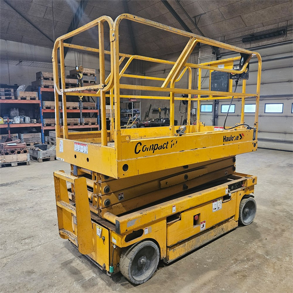 Haulotte Ciseaux Compact 10 - Šķērveida pacēlājs: foto 5 Haulotte Ciseaux Compact 10 - Šķērveida pacēlājs: foto 5