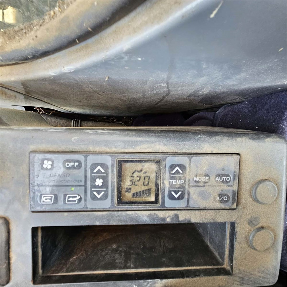 Kāpurķēžu ekskavators Hitachi ZX130 LCN Zaxis: foto 19