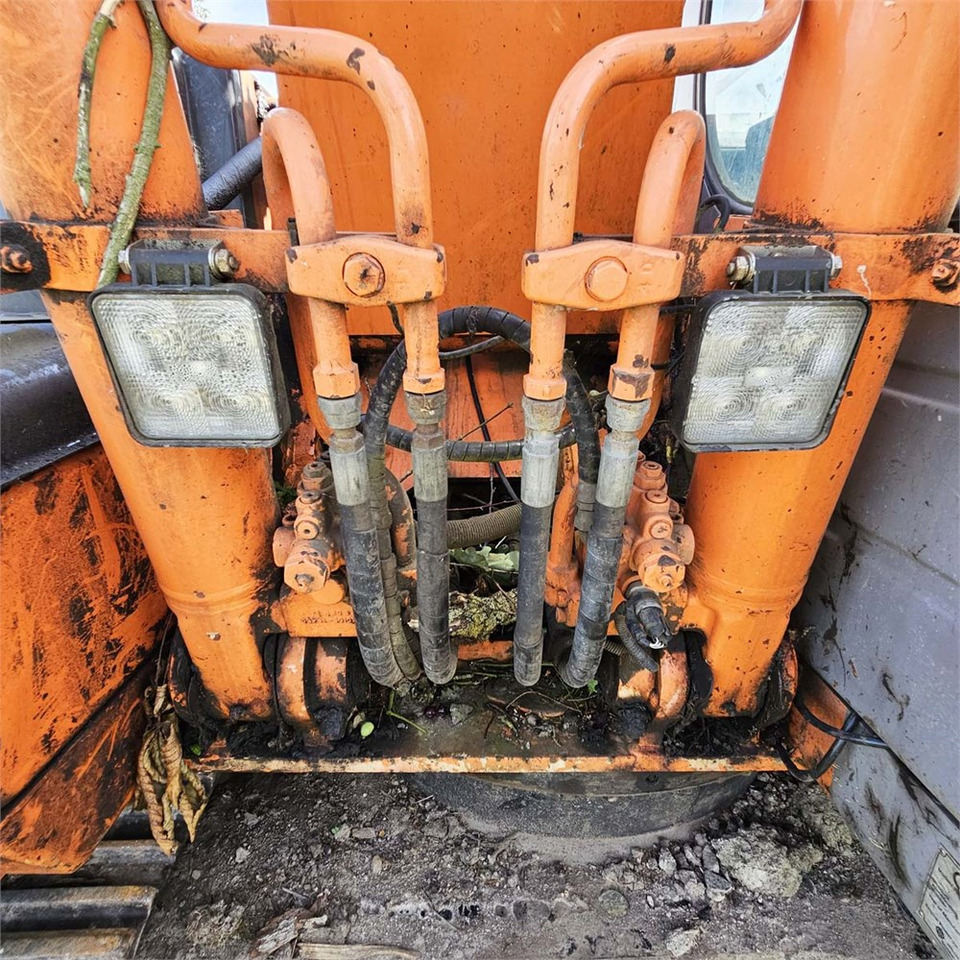 Kāpurķēžu ekskavators Hitachi ZX130 LCN Zaxis: foto 28