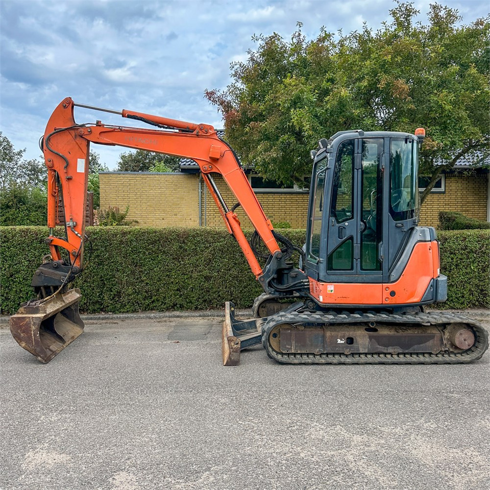Hitachi ZX50 U-2 - Mini-ekskavators: foto 1 Hitachi ZX50 U-2 - Mini-ekskavators: foto 1
