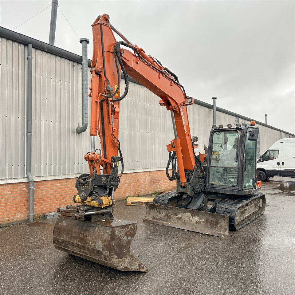 Hitachi ZX85 USB-6 - Mini-ekskavators: foto 5 Hitachi ZX85 USB-6 - Mini-ekskavators: foto 5