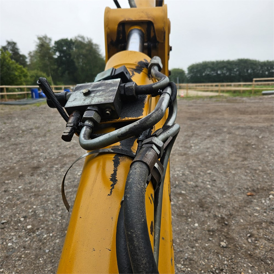 Ekskavators-iekrāvējs Hydrema 906 C: foto 31