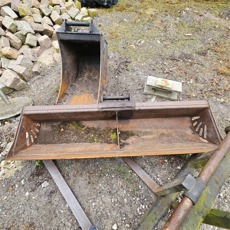 Ekskavators-iekrāvējs Hydrema 906 C: foto 28