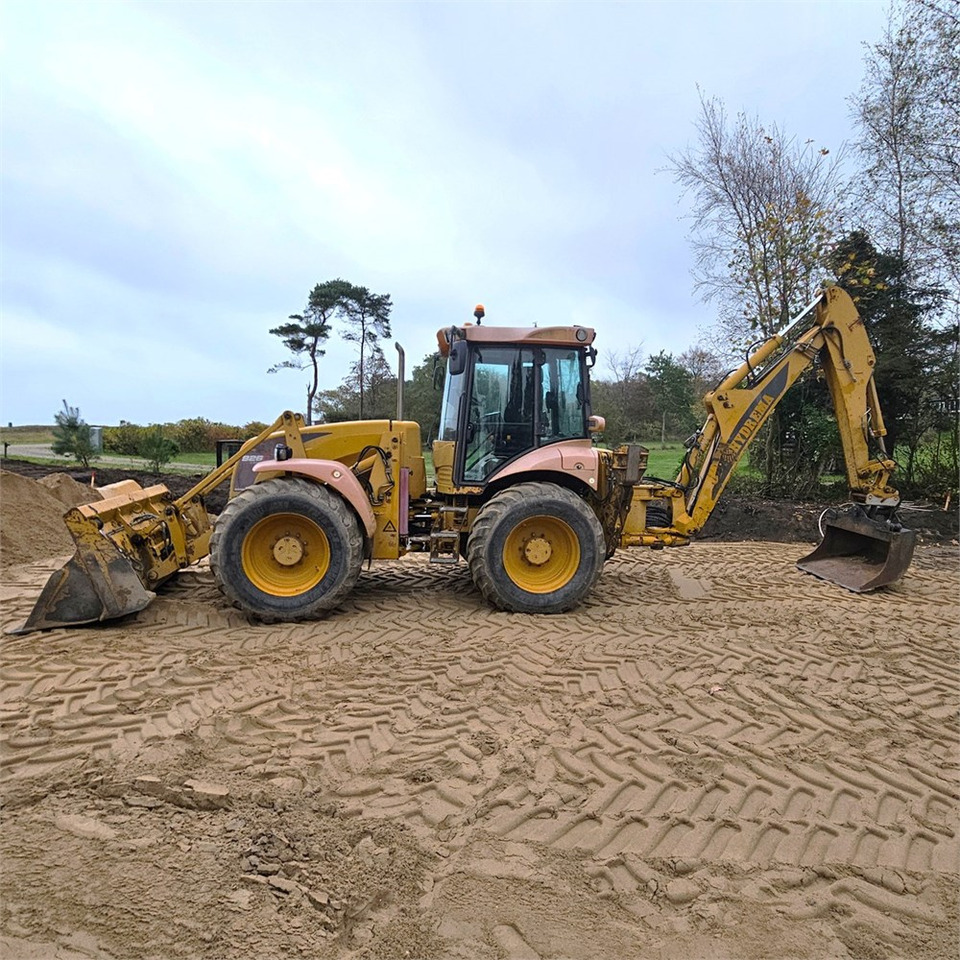 Hydrema 926 D - Ekskavators-iekrāvējs: foto 3 Hydrema 926 D - Ekskavators-iekrāvējs: foto 3