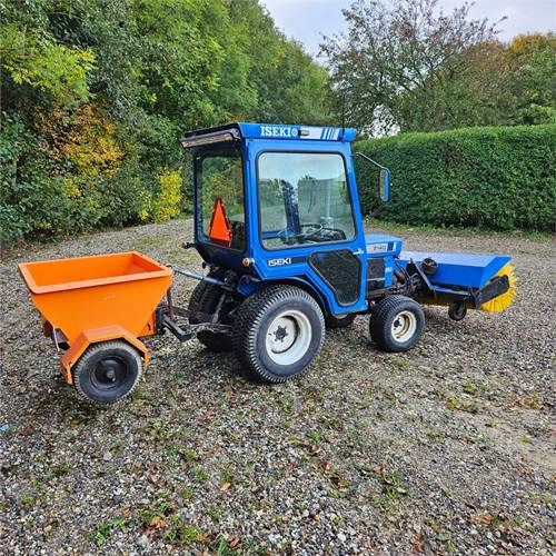 Iseki 2140 - Komunālais traktors: foto 4 Iseki 2140 - Komunālais traktors: foto 4