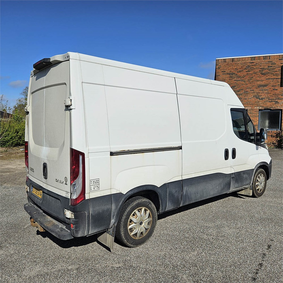 Kravas mikroautobuss Iveco Daily 35s17 3,0D: foto 12