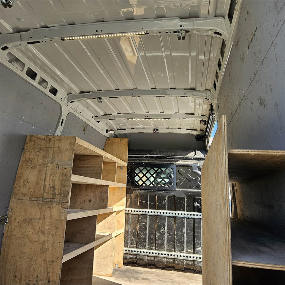 Kravas mikroautobuss Iveco Daily 35s17 3,0D: foto 10