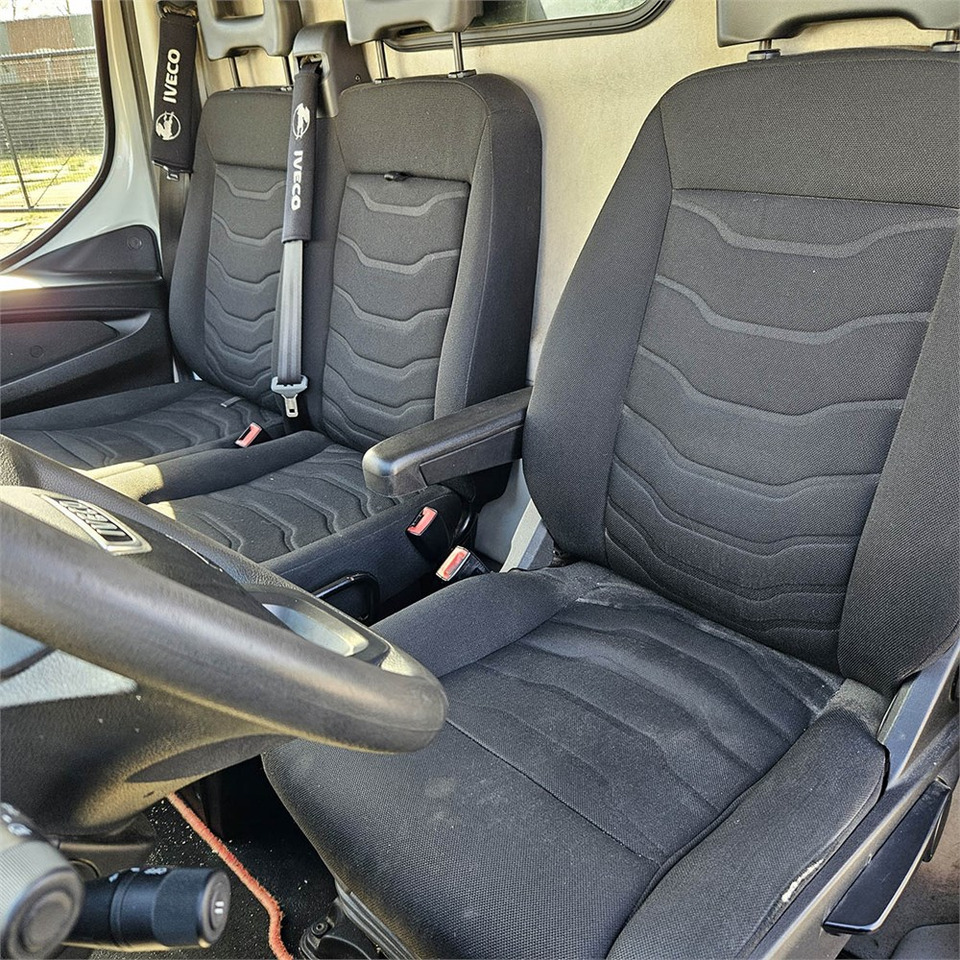 Kravas mikroautobuss Iveco Daily 35s17 3,0D: foto 23