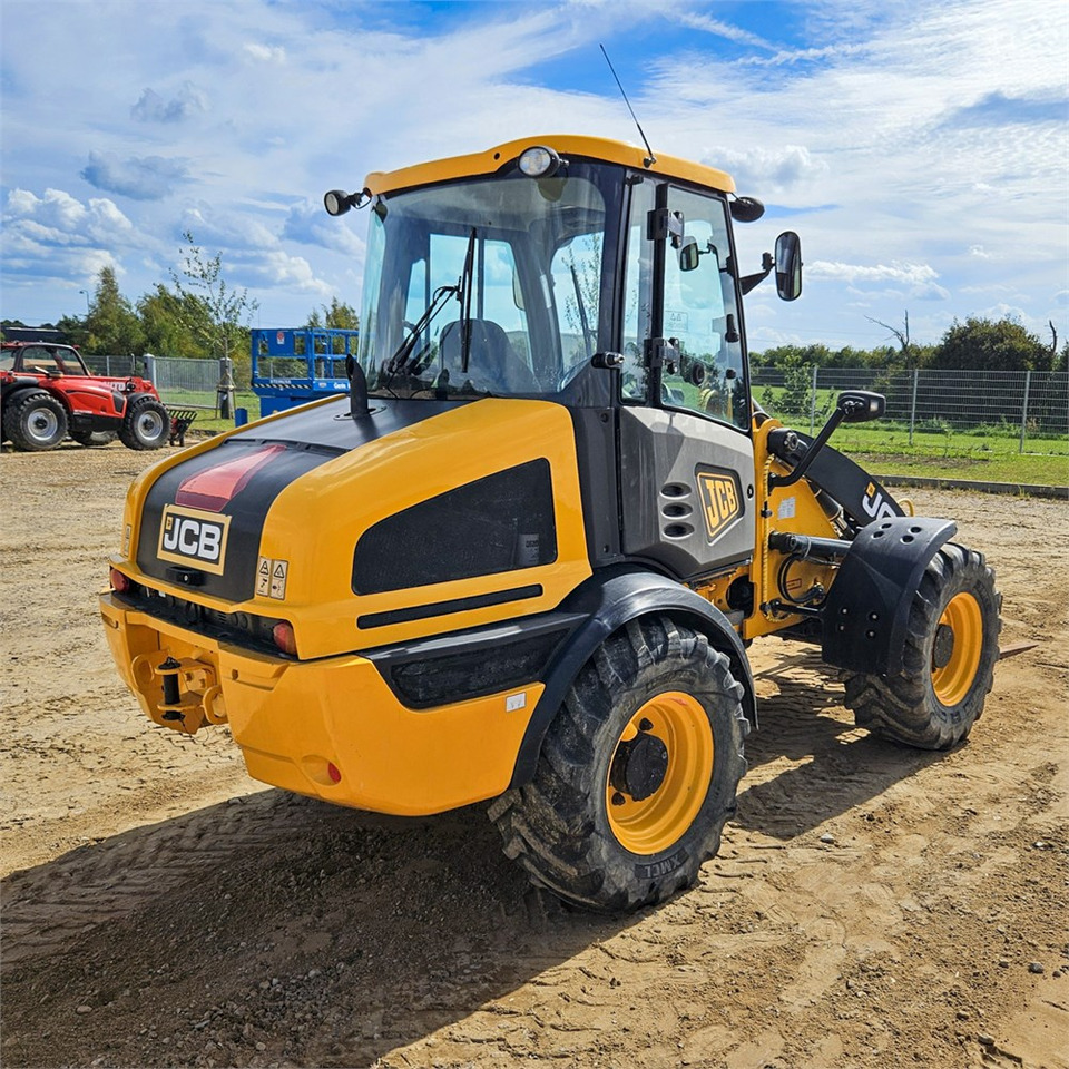 JCB 409 AG T4 - Riteņu iekrāvējs: foto 5 JCB 409 AG T4 - Riteņu iekrāvējs: foto 5