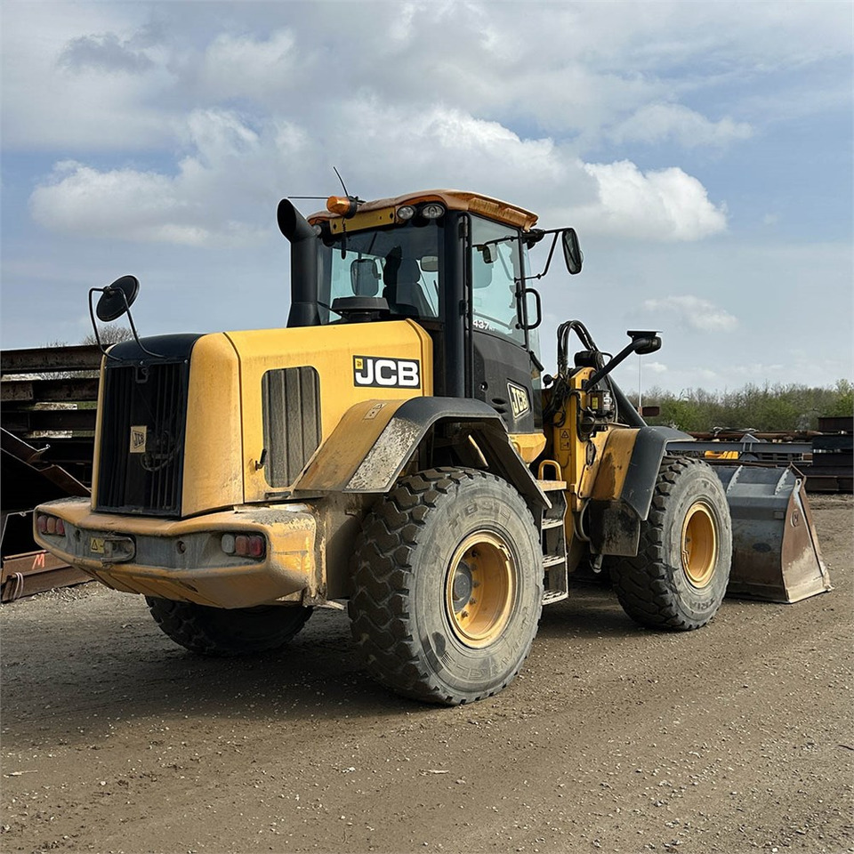 Riteņu iekrāvējs JCB 437 HT: foto 6