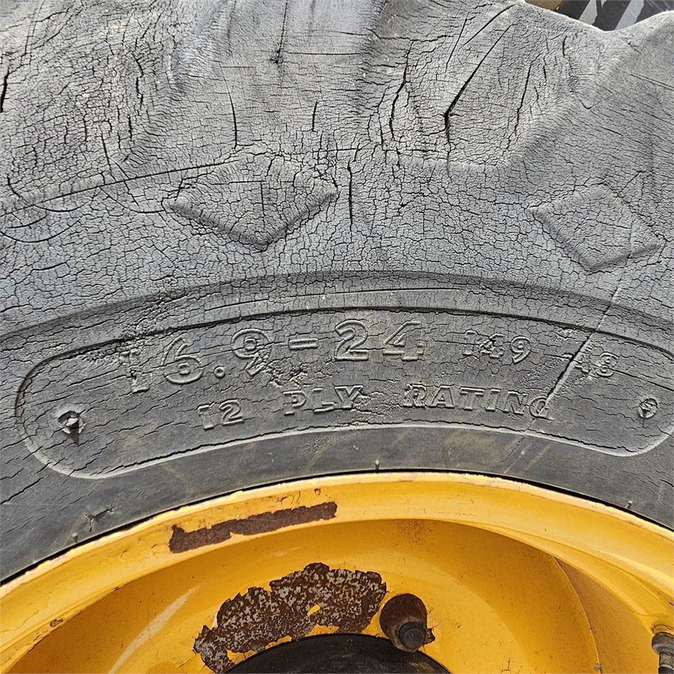 Ekskavators-iekrāvējs JCB 4CX eco T4i III B: foto 42