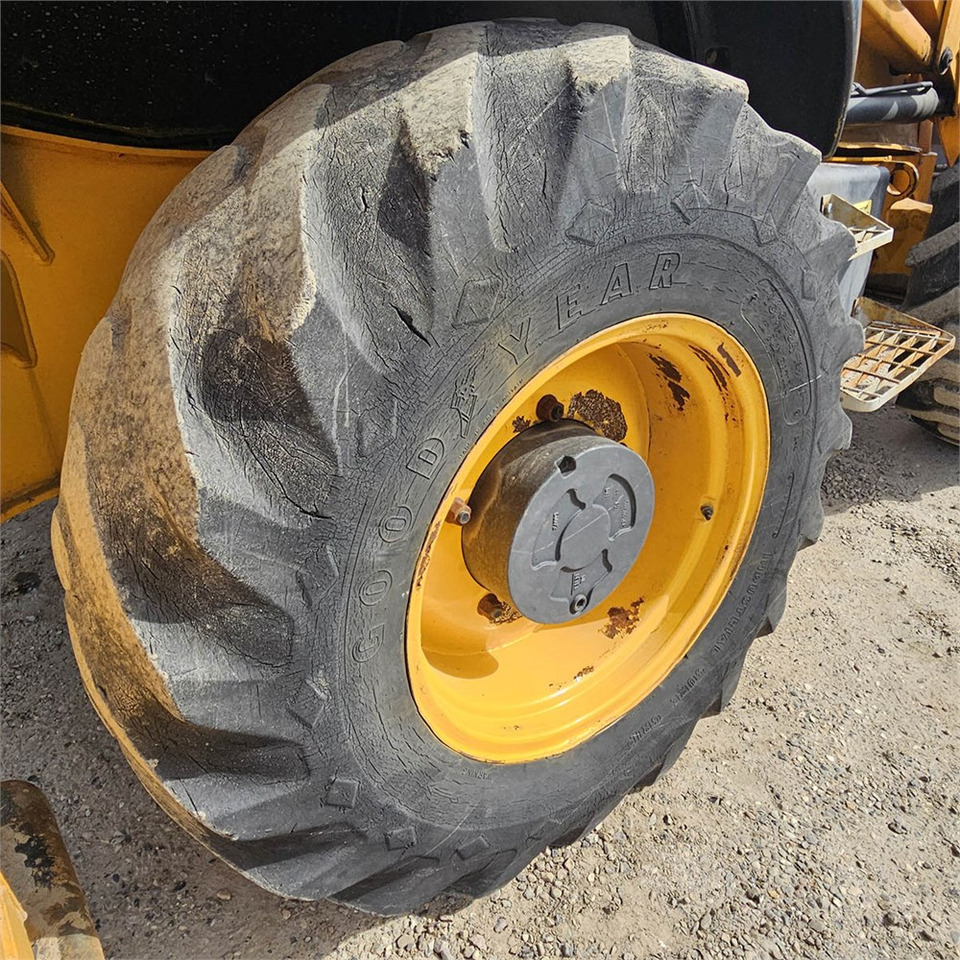Ekskavators-iekrāvējs JCB 4CX eco T4i III B: foto 38
