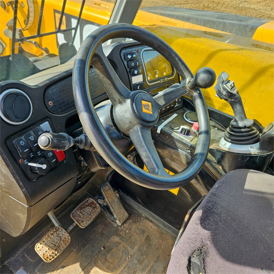 JCB 525-60T4 līzingu JCB 525-60T4: foto 16