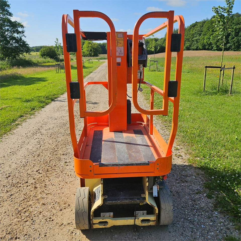 JLG 1230 ES - Torņa pacēlājs: foto 3 JLG 1230 ES - Torņa pacēlājs: foto 3