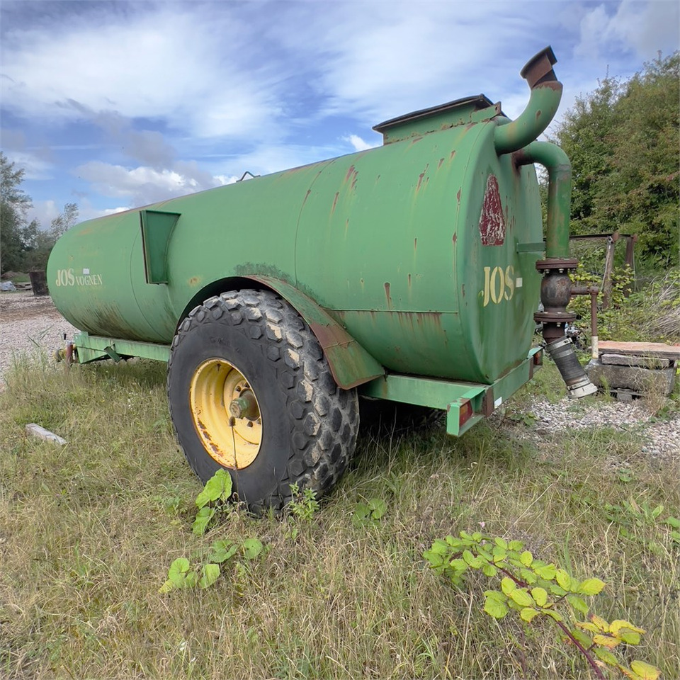 JOS 9 - Piekabe cisterna: foto 3 JOS 9 - Piekabe cisterna: foto 3