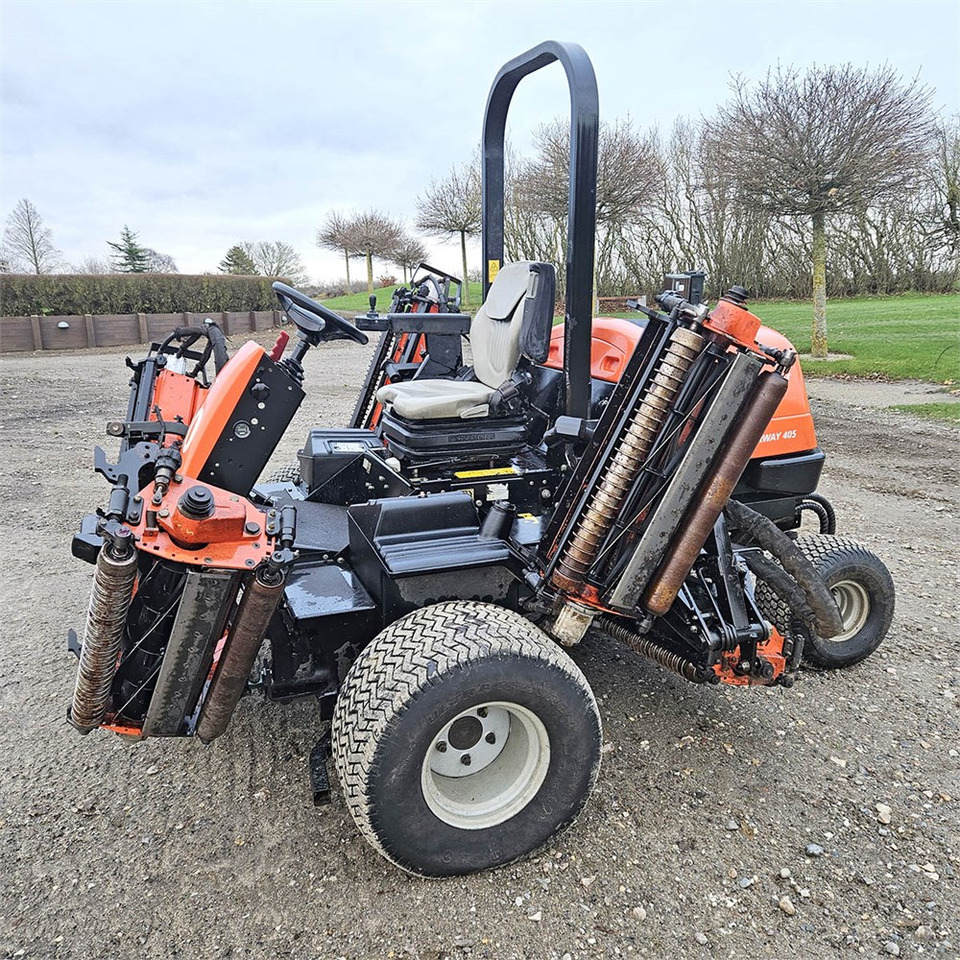 Jacobsen Fairway 405 T - Zāles pļāvējs: foto 3 Jacobsen Fairway 405 T - Zāles pļāvējs: foto 3