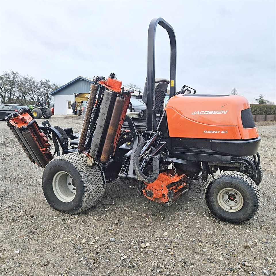 Jacobsen Fairway 405 T - Zāles pļāvējs: foto 4 Jacobsen Fairway 405 T - Zāles pļāvējs: foto 4