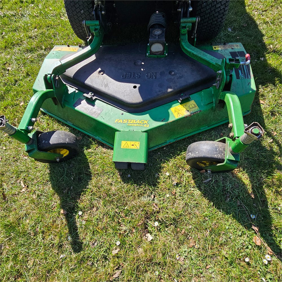 Zāles pļāvējs John Deere 1550 TerrainCut: foto 16