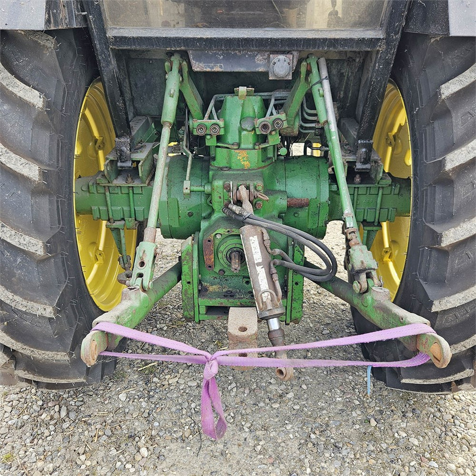Traktors John Deere 3040: foto 25