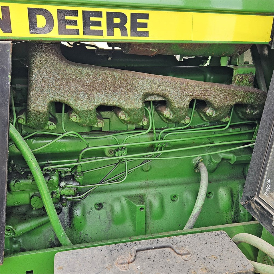 Traktors John Deere 3040: foto 23