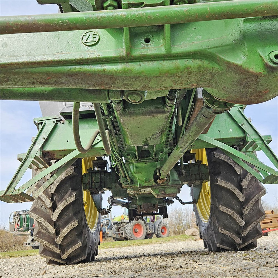 Traktors John Deere 3040: foto 33