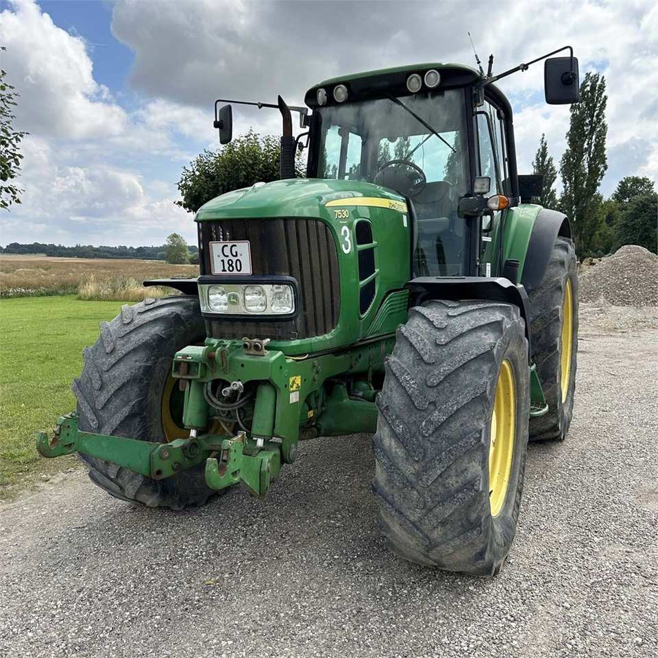 John Deere 7530 - Traktors: foto 3 John Deere 7530 - Traktors: foto 3