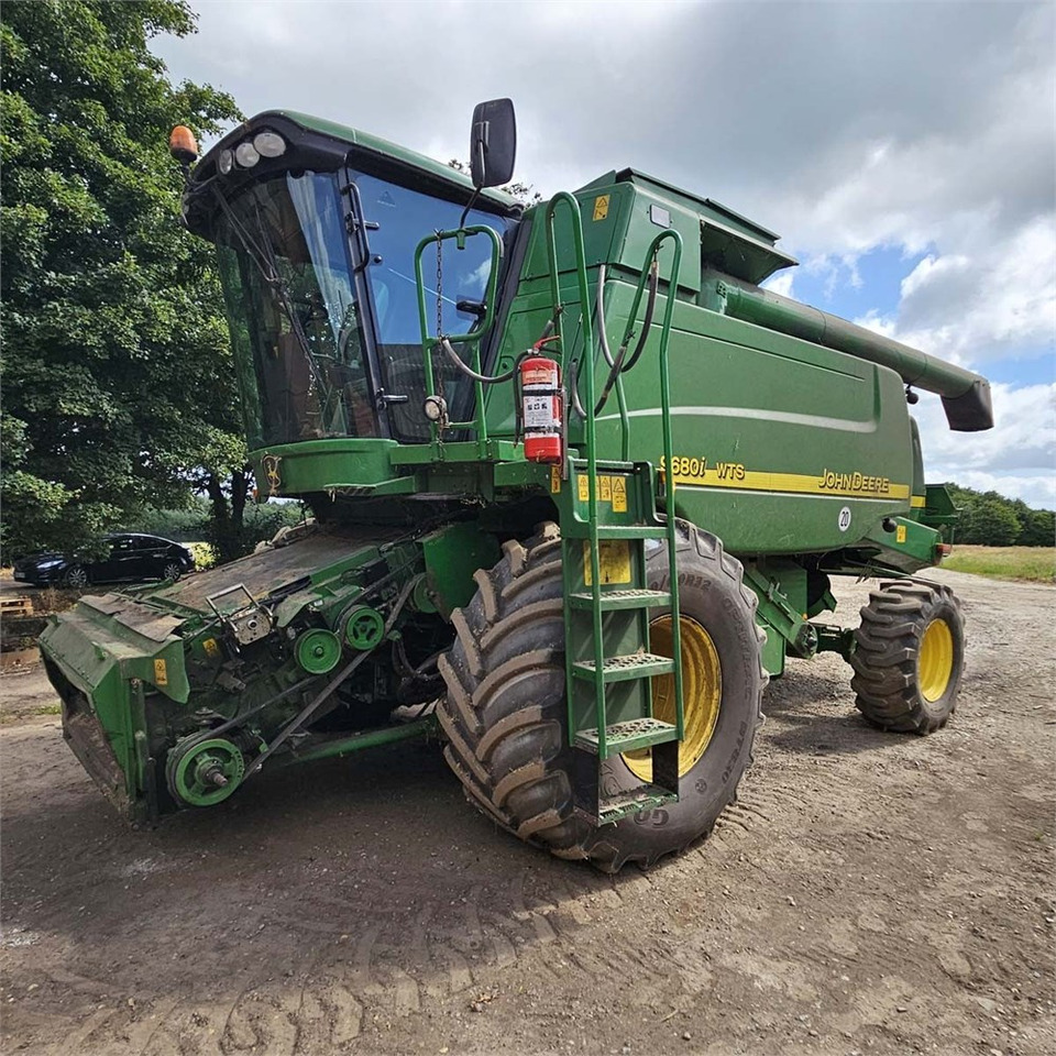 John Deere 9680i WTS - Kombains: foto 2 John Deere 9680i WTS - Kombains: foto 2
