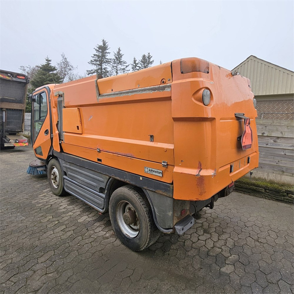 Johnston Sweepers CX400 - Ielu tīrīšanas mašīna: foto 3 Johnston Sweepers CX400 - Ielu tīrīšanas mašīna: foto 3