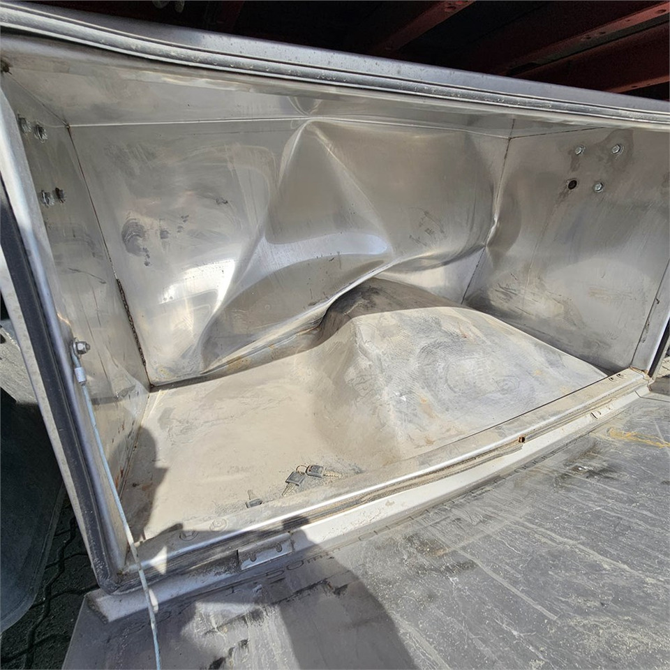 Tenta puspiekabe Kel-Berg D100v/xl: foto 10