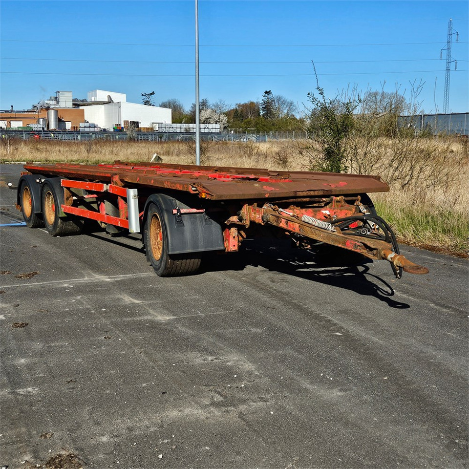 Kel-Berg T45k-2 - Multilift/ Būvgružu konteinera piekabe: foto 1 Kel-Berg T45k-2 - Multilift/ Būvgružu konteinera piekabe: foto 1