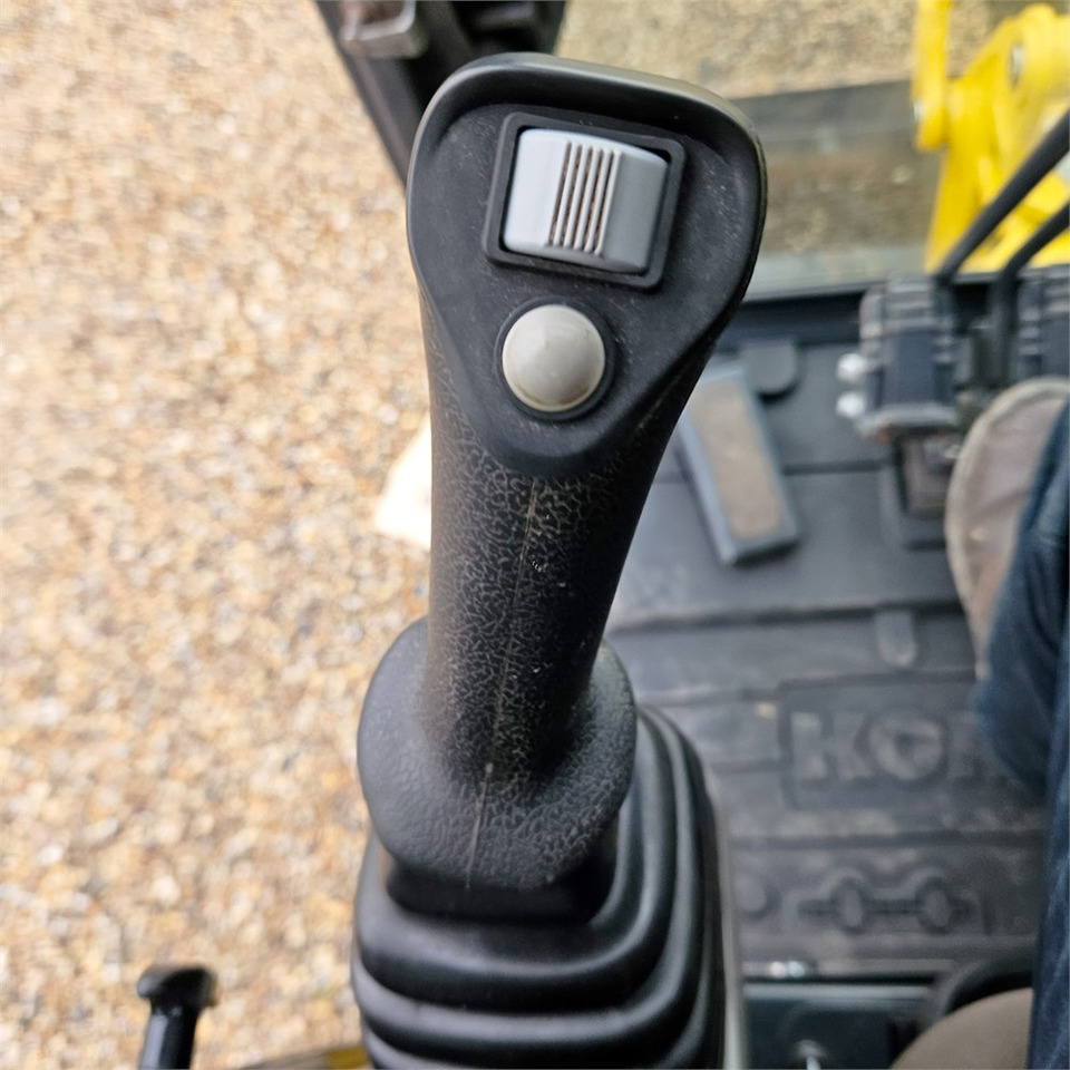 Mini-ekskavators Komatsu PC20R-5: foto 11
