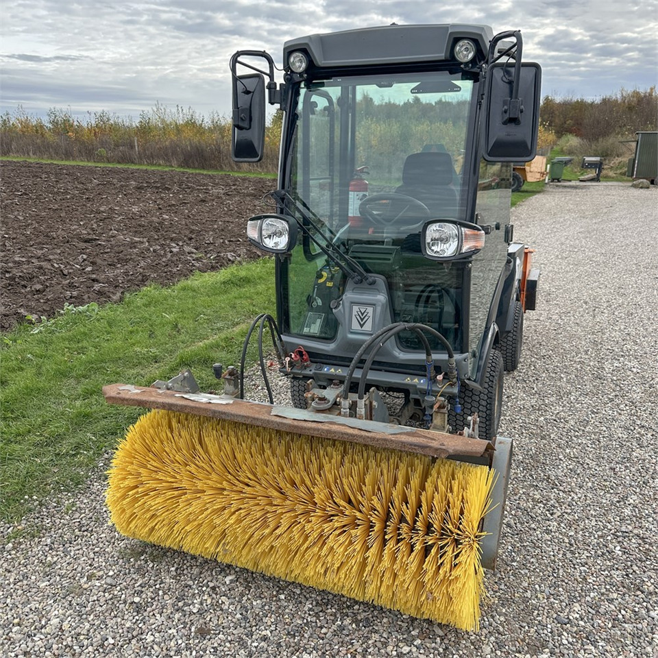 Kärcher MIC 34C Professioal - Komunālā/ Specializētā tehnika: foto 3 Kärcher MIC 34C Professioal - Komunālā/ Specializētā tehnika: foto 3